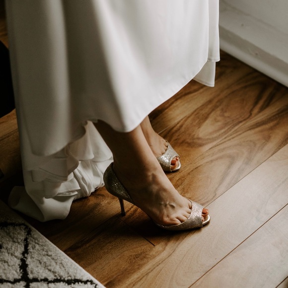 Jimmy Choo Logan D'orsay Peep Toe Pumps - Picture 2 of 7